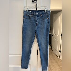 Gap True Skinny High Rise Jean